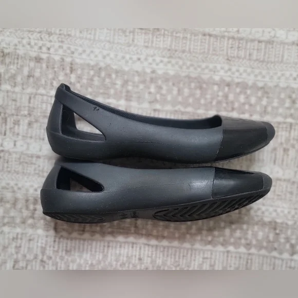 Crocs Black Women's Flats - Picture 3 of 7